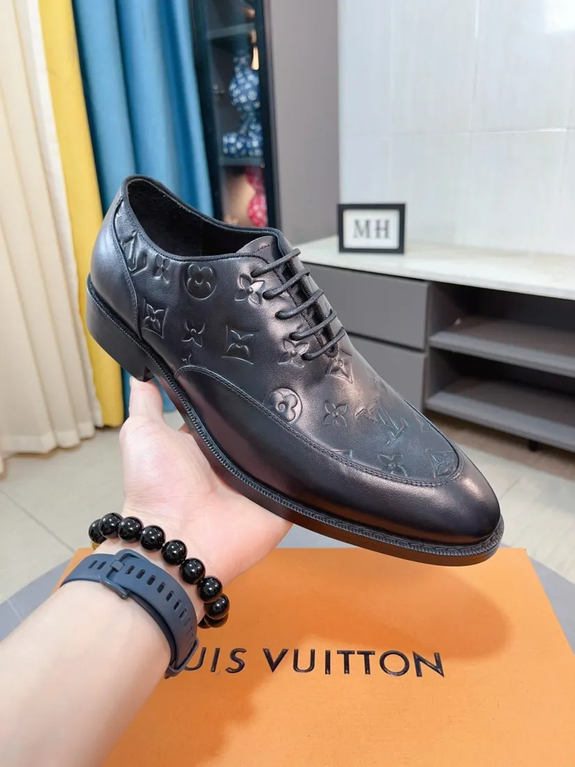 Men's shoes 💰540🌹🌹 [LV] Louis Vuitton's popular casual leather shoes 🎖Fashionable and elegant 🎖🎖Material: Original imported cowhide open edge beads, washed cowhide leather lining, original molded rubber outsole, high-end and classy, ​​elegant quality, instantly transforming into a handsome man ❤❤Standard\nNumber of sizes: 39-44, 38 45 46 customized